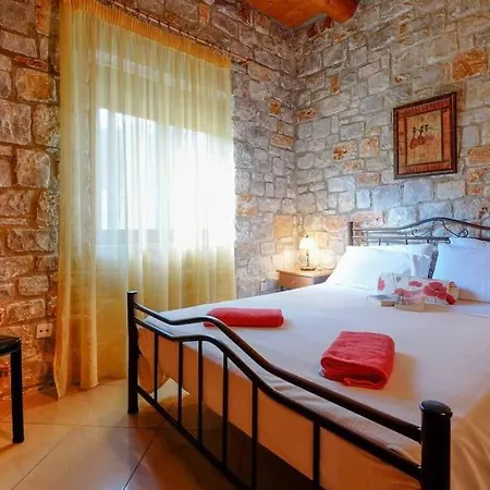 Vicina - In Platanias And 4min By The Вилла