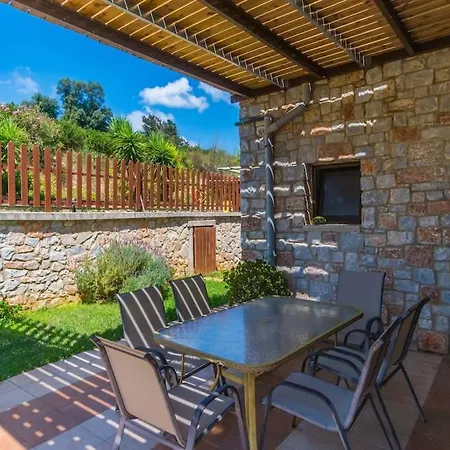 Villa Vicina - In Platanias And 4min By The