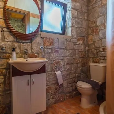 Vicina - In Platanias And 4min By The Ханья