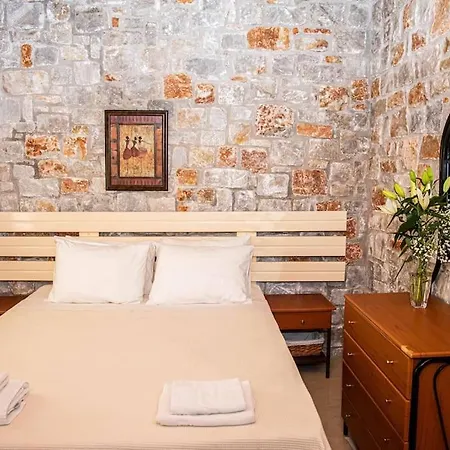 Vicina - In Platanias And 4min By The Villa Chania (Crete)