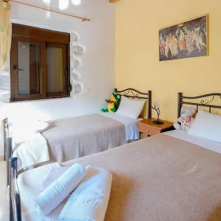 Villa Vicina - In Platanias And 4min By The