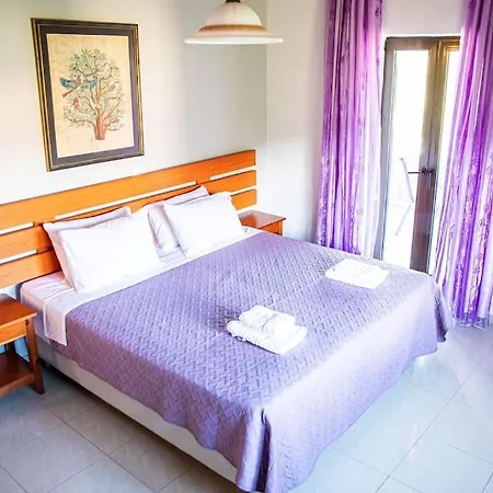 Vicina - In Platanias And 4min By The *