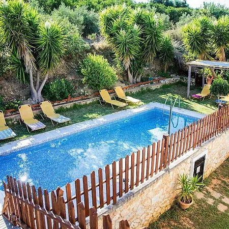 Vicina - In Platanias And 4min By The * La Canea