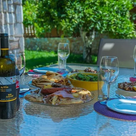 Vicina - In Platanias And 4min By The Chania (Crete)