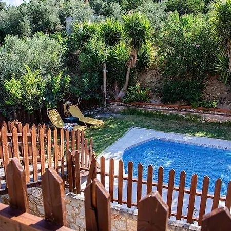 Vicina - In Platanias And 4min By The Вилла