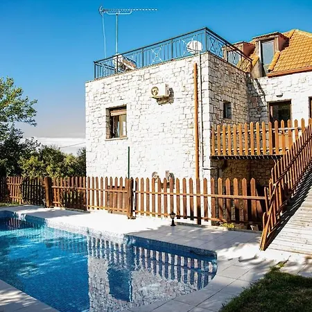 Vicina - In Platanias And 4min By The *