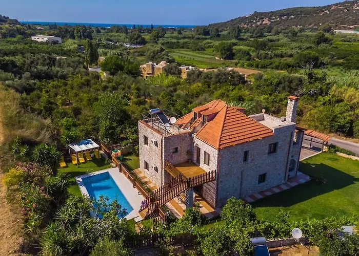 别墅 Vicina - In Platanias And 4min By The *