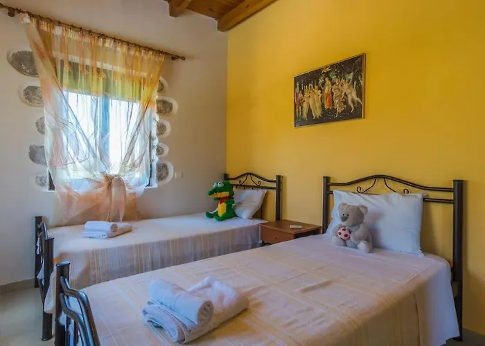 Vicina - In Platanias And 4min By The 别墅