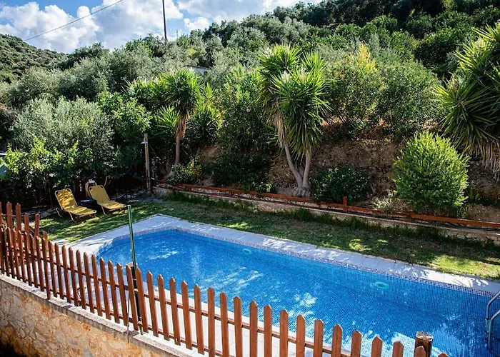 Vicina - In Platanias And 4min By The 干尼亞