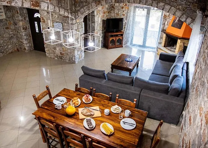 Vicina - In Platanias And 4min By The 别墅