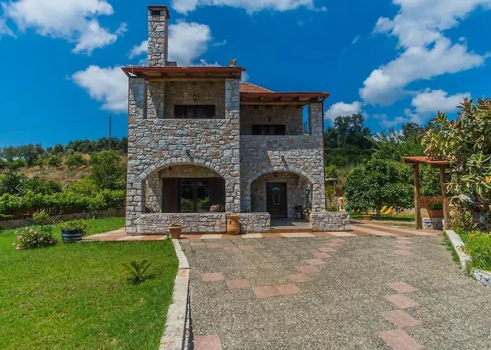 Vicina - In Platanias And 4min By The 干尼亞