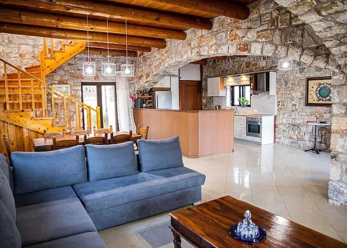 Vicina - In Platanias And 4min By The 别墅