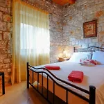 Vicina - In Platanias And 4min By The Villa
