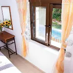 Vicina - In Platanias And 4min By The *