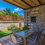 Villa Vicina - In Platanias And 4min By The