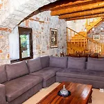 Vicina - In Platanias And 4min By The