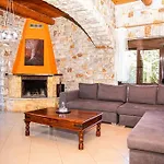 Vicina - In Platanias And 4min By The Chania (Crete)