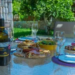 Vicina - In Platanias And 4min By The Chania (Crete)