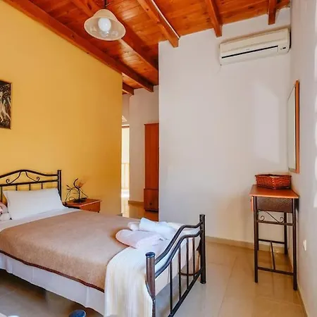 Vicina - In Platanias And 4min By The Вілла