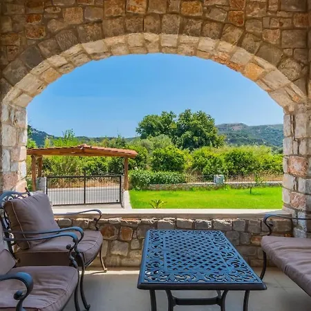 Vicina - In Platanias And 4min By The Вілла Ханья (Крит)