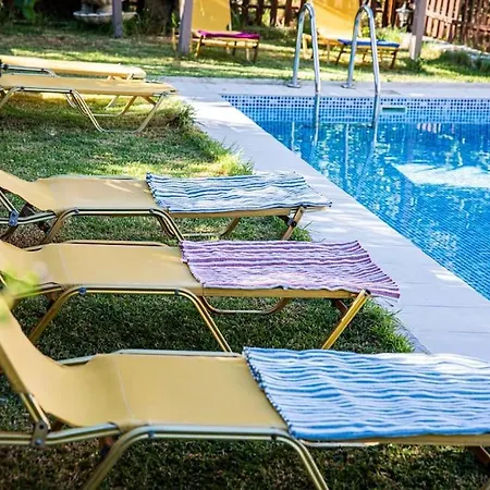 Vicina - In Platanias And 4min By The